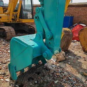 รถขุด Kobelco SK135SR มือสอง ขนาด 13.5 ตัน แบบ Zero Tail Swing สภาพดี นำเข้าจากญี่ปุ่น ระบบไฮดรอลิกแท้ รถตีนตะขาบ ชั่วโมงการใช้งานต่ำ มีสินค้าในสต็อก - Product Image 4