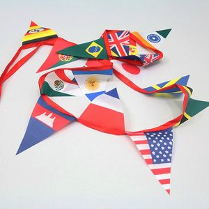Drapeaux triangulaires en tissu polyester de haute qualité, personnalisés pour les célébrations et les festivals, bannière de décoration pleine couleur, guirlande de drapeaux pleine couleur - Product Image 1