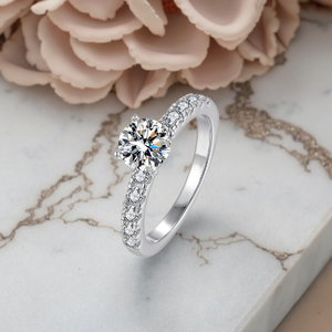 Fede nuziale di fidanzamento eternità Moissanite chirurgica <span class=keywords><strong>in</strong></span> <span class=keywords><strong>acciaio</strong></span> inossidabile 316L solido personalizzato all'ingrosso - Product Image 5