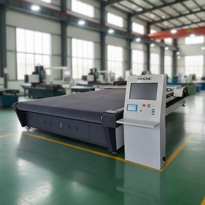 Máquina de corte ultrasónico digital CNC de cama plana vibratoria con cortador en V para persianas enrollables y estores romanos de la mejor calidad - Product Image 3