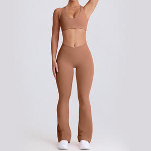 Vêtements <span class=keywords><strong>de</strong></span> <span class=keywords><strong>sport</strong></span> en vente chaude, 75% polyamide, 25% élasthanne, pantalon <span class=keywords><strong>de</strong></span> yoga évasé <span class=keywords><strong>pour</strong></span> grande fille, ensemble <span class=keywords><strong>de</strong></span> vêtements <span class=keywords><strong>de</strong></span> <span class=keywords><strong>sport</strong></span> à étiquette privée, ensemble <span class=keywords><strong>de</strong></span> vêtements <span class=keywords><strong>de</strong></span> <span class=keywords><strong>sport</strong></span> <span class=keywords><strong>pour</strong></span> femmes - Product Image 4