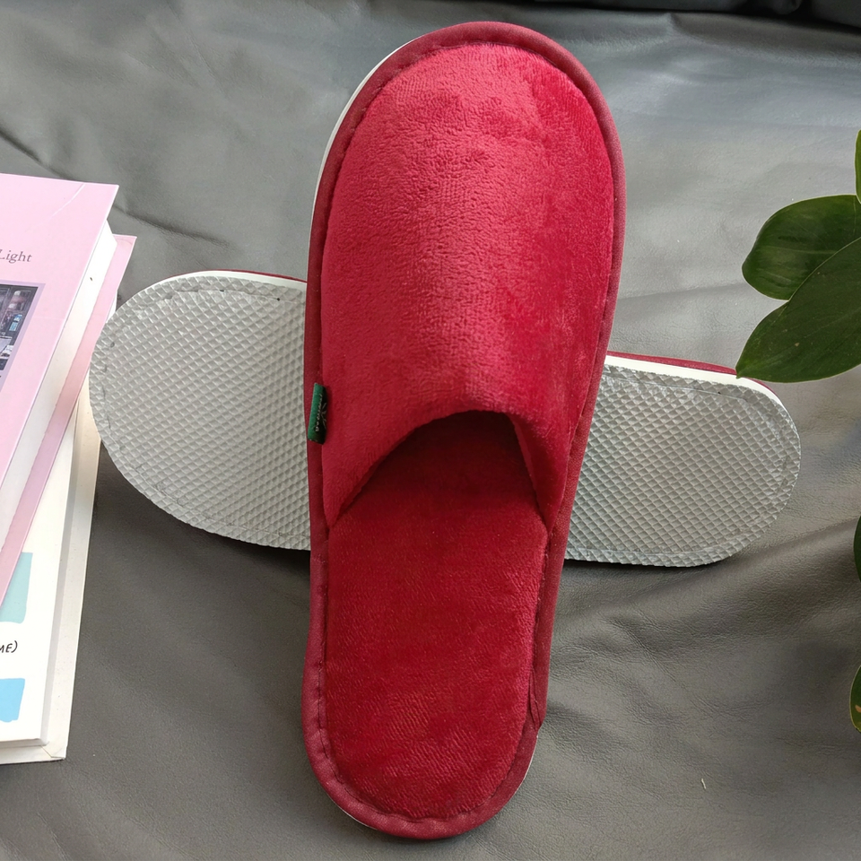 Aviation Slippers with Custom Logo for Airline Passenger Convenience ...