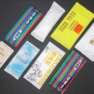 Lingettes humides individuelles avec logo personnalisé, emballage individuel, jetables, pour voyages, hôtels, restaurants, nettoyage des mains et de la bouche - Product Image 1