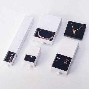 Tùy Chỉnh Trắng Nghệ Thuật Giấy Hộp Đồ Trang Sức Ngăn Kéo Và Ribbon Bao Bì Với Dập Nổi Và Lớp Phủ UV Cho Miếng Bọt Biển Lót Lưu Trữ Đồ Trang Sức - Product Image 5