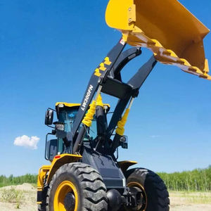 La cargadora de ruedas de servicio pesado y alta eficiencia LW300FN combina la agilidad del motor Weichai con una fuerza de excavación de 2.5 m³. - Product Image 1