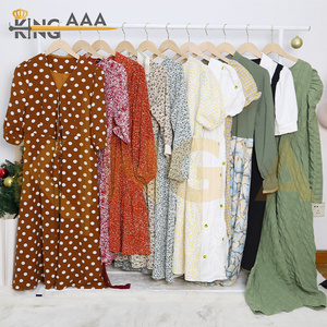 Preloved Ropa usada Vestidos de seda Ropa de moda elegante para mujer a granel Vestido de segunda mano <span class=keywords><strong>Lobito</strong></span> - Product Image 2