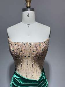 Plus de commentaires Ember & Sapphire Robe de soirée sensuelle à broderie artisanale lourde Robe perlée rouge ambre avec bretelles entrelacées - Product Image 2