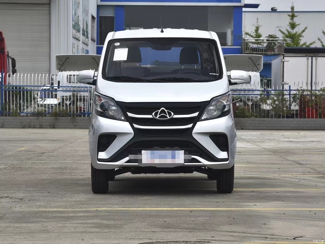 7 Seats 4 Doors Gasoline MPV Car Changan Passenger Van