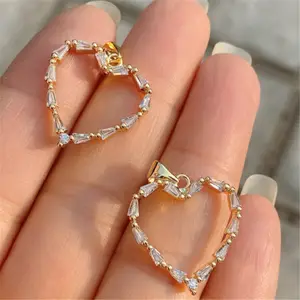 New design 24K gold plated baguette cut cubic zirconia paved diamond heart charm pendant for necklace making