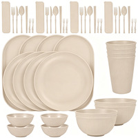 Lot de 44 pièces de vaisselle en paille de blé, 4 couleurs, assiettes côtelées, bols à salade, tasses avec kits de couverts, ensemble portable pour l'extérieur