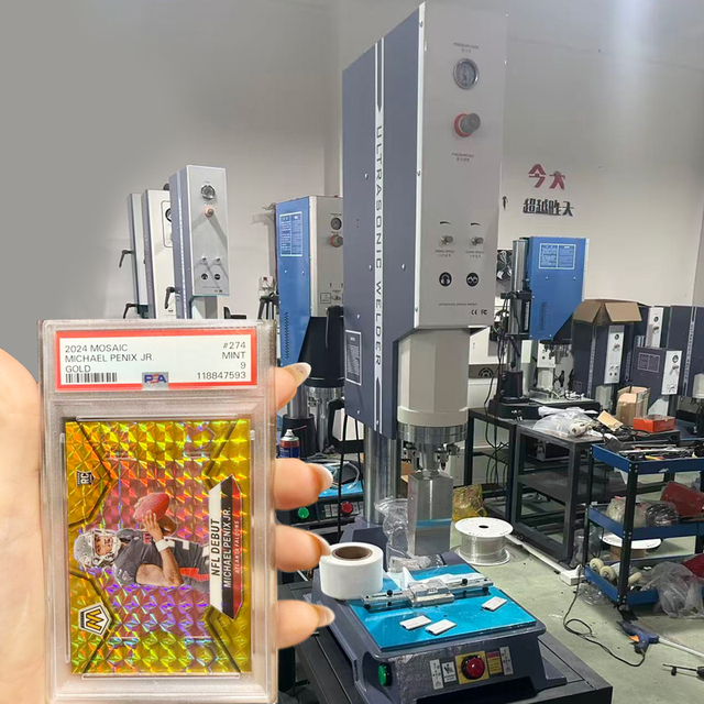 Hot Sale Automatic for Sport Card Ultrasonic Plastic Welding Machine New Sealing 15kHz Clear Grade Card Slab Brick Cases 220V