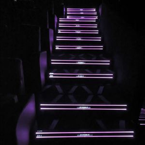 Système d'éclairage LED RGB basse tension pour les allées de cinéma, les escaliers de home cinéma et la décoration intérieure - Product Image 1