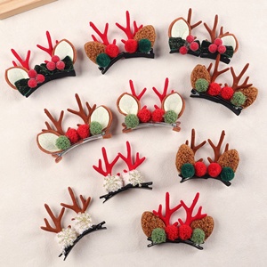 Nuova Molletta per Capelli con Corna di Renna in Cristallo 2025, Accessorio Natalizio Fatto a Mano per Bambini - Product Image 2