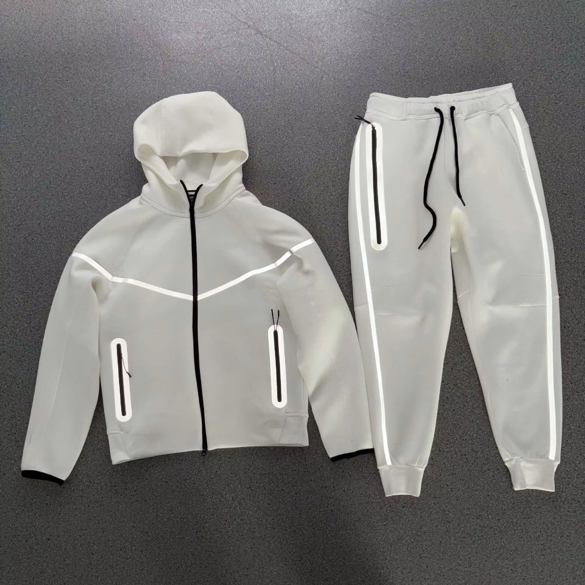 Traje beige