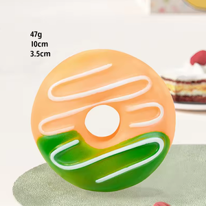 Jouet à mâcher couineur en latex pour chien, motifs dessin animé, pour le nettoyage des dents, écologique et durable, formes crème glacée, beignet, hot-dog - Product Image 6