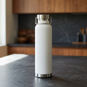 Bouteille en métal Thor de 650 ml avec isolation sous vide en cuivre - Product Image 2