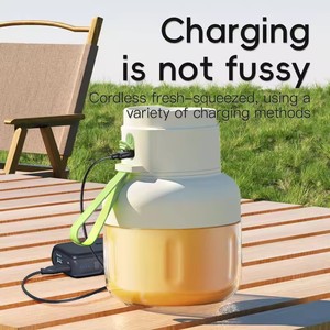 Presse-agrumes portable USB sans fil rechargeable pour fruits frais, mini machine à jus d'orange, fonction broyeur de glace, usage domestique, vente en gros - Product Image 2