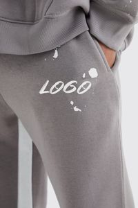 Conjunto de Sudadera con Capucha y Pantalones Deportivos de Pierna Recta con Estampado 3D en Relieve y Logotipo Personalizado al por Mayor, Pantalones Deportivos Casuales Impermeables para Hombre - Product Image 3