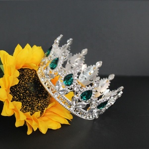 Mini Corona <span class=keywords><strong>de</strong></span> Cristal <span class=keywords><strong>para</strong></span> Pastel, Decoración <span class=keywords><strong>de</strong></span> Tiara Pequeña en Dorado, Plateado y Oro Rosa <span class=keywords><strong>para</strong></span> Cumpleaños, Bodas, Baby Shower y Fiestas - Product Image 1