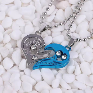 Collar con Colgante de Acero Inoxidable Creativo de Corazón a Corazón, Collar de Amor con Corazón de Durazno Empalmado para Hombres y Mujeres, Accesorio de Moda - Product Image 6