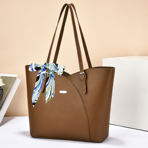 กระเป๋าถือสะพายข้างผู้หญิงแบบสายเดี่ยวขายส่ง พร้อมซิปปิด ซับในโพลีเอสเตอร์ แฟชั่นทันสมัย เหมาะสำหรับการช้อปปิ้ง - Product Image 1