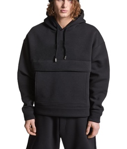 Sweat-shirt à capuche noir pour homme, coupe classique, en molleton de coton, design minimaliste avec poche avant, vêtement tendance - Product Image 3