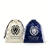 Bolsas de satén de seda negras de lujo de 28x35cm/32*39cm para gorras de béisbol, cubiertas antipolvo para camisetas polo, pelucas y extensiones de cabello
