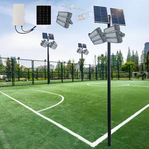 Reflector LED Solar de Alta Luminosidad IP65 a Prueba de Agua para Estadios de Fútbol, Canchas de Bádminton, Gimnasios y Canchas de Tenis con Sensor de Luz - Product Image 1