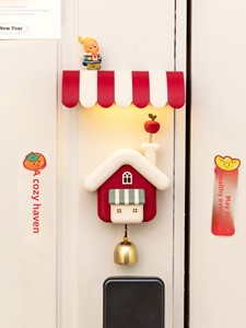 YIDA Kunststoff-Türklingelanhänger Dopamin Magnetisches Nachtlicht Haus Weihnachtsbaum-Muster Warmes Gemütliches Design für Jungen Mädchen Kinder - Product Image 4