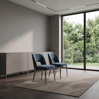 Chaise de salle à manger moderne minimaliste de style nordique, avec revêtement en velours, pieds en métal durables, design ergonomique