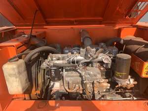 Mini-excavatrice d'occasion Hitachi ZX60 sur chenilles, modèle 2016, avec moteur, boîte de vitesses et composants essentiels du moteur - Product Image 6