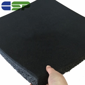 Prix de gros – <span class=keywords><strong>Tapis</strong></span> de sol en <span class=keywords><strong>caoutchouc</strong></span> antidérapant de haute qualité pour salle de sport, épaisseur 15mm-50mm, rouleau SBR personnalisable - Product Image 2