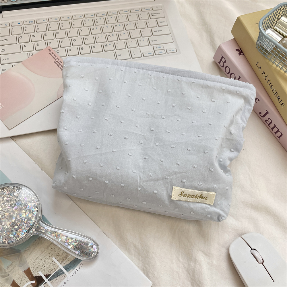 Polka dot jacquard light blue