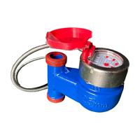 Compteur d'eau chaude vertical en fonte de 25 mm à lecture à distance 90 ° C pour système de chauffage d'hôtel