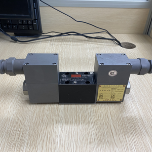 <span class=keywords><strong>DG4V</strong></span> <span class=keywords><strong>DG4V</strong></span> <span class=keywords><strong>3</strong></span> 2C <span class=keywords><strong>MU</strong></span> <span class=keywords><strong>H7</strong></span> <span class=keywords><strong>60</strong></span> Válvula solenoide direccional hidráulica <span class=keywords><strong>DG4V</strong></span> <span class=keywords><strong>3</strong></span> 2C M X6A 2 <span class=keywords><strong>H7</strong></span> <span class=keywords><strong>60</strong></span> <span class=keywords><strong>DG4V</strong></span>-5-<span class=keywords><strong>6C</strong></span>-M-U-H6-20 de <span class=keywords><strong>DG4V</strong></span>-<span class=keywords><strong>3</strong></span>-<span class=keywords><strong>6C</strong></span>-M-U-<span class=keywords><strong>H7</strong></span>-<span class=keywords><strong>60</strong></span> - Product Image 4