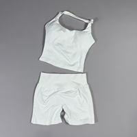 Ensemble de sport 2 pièces pour femme : soutien-gorge de yoga à col halter et short respirant, écologique, nouvelle collection 2026 – Vente en gros