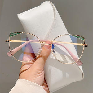 Mode nouveau oeil de chat creux métal Anti-lumière bleue lunettes Simple haut de gamme personnalité monture de lunettes pour les femmes - Product Image 5