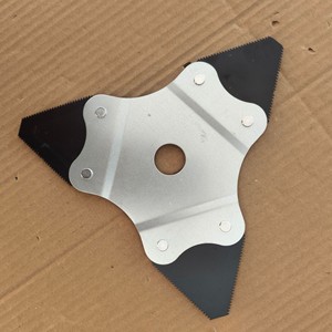 Cuchilla Rotatoria Triangular Dentada Reforzada Yili Hardware, Accesorio para Cortacésped - Product Image 5