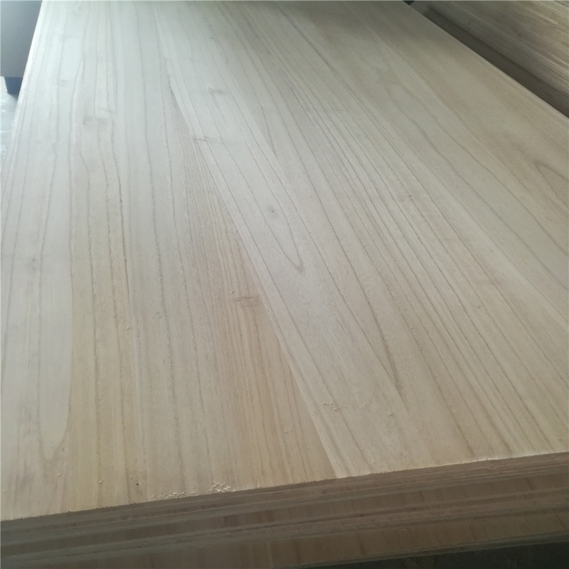 1220 2440mm Pine Wood Timber for
