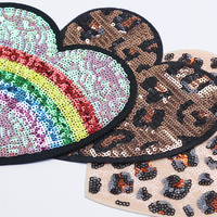 Patch brodé personnalisé en forme de cœur de la Saint-Valentin avec sequins, support PVC, applique thermocollante scintillante pour vestes en jean, chapeaux, sacs – Vente en gros