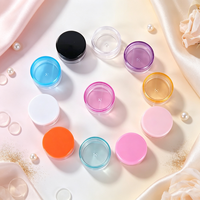 Mini pots cosmétiques ronds portables vides personnalisés de 3g, 5g, 10g avec couvercles pour échantillons de crème