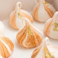 1g 99% Flocons de feuilles d'or pur 24k pour la beauté du visage Cosmétiques pour la décoration de gâteaux alimentaires Grands flocons comestibles Flocons d'or 24K