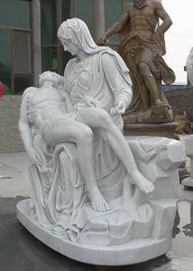 Sculpture religieuse en marbre sculpté de haute qualité, Pietà - Product Image 3