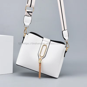Newest Fashion PU Leather High Quality Shoulder Bags Ladies Trendy Women's <b>Purses</b> and Handbags - Product Image 4