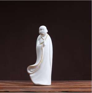 รูปพระสงฆ์เซรามิก งานฝีมือสร้างสรรค์ พอร์ซเลนสีขาว ทาสีพระสงฆ์หนุ่ม ของตกแต่งสไตล์เซน พระนักบวชตัวน้อยน่ารัก - Product Image 2