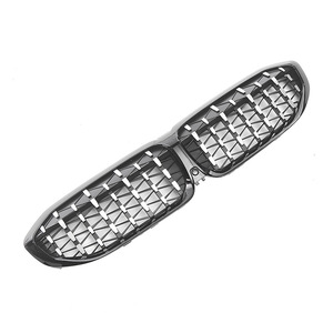 Reemplazo de Parrilla Delantera para BMW Serie 3 G20, Color Negro Brillante y Plateado, para Modelos 2020, 2021 y 2022 - Product Image 3