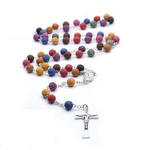 Chapelet <span class=keywords><strong>de</strong></span> prière <span class=keywords><strong>de</strong></span> l'Église avec perles <span class=keywords><strong>de</strong></span> 8 mm en forme <span class=keywords><strong>de</strong></span> rose <span class=keywords><strong>de</strong></span> <span class=keywords><strong>la</strong></span> Sainte <span class=keywords><strong>Famille</strong></span> et croix <span class=keywords><strong>de</strong></span> Jésus-Christ - Product Image 1