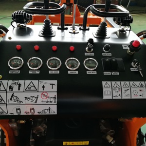 Alat Penggali Parit YF380 Mini Wheel Skid Steer <span class=keywords><strong>Loader</strong></span> untuk Dijual - Product Image 6