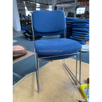 Meilleures ventes Chaises empilables en tissu à cadre en acier massif noir de 12 mm Chaises d'invité de salle de réunion Chaises de bureau de conférence de visiteur
