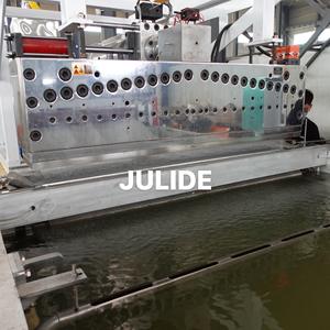 Machine de production de matelas respirants en mousse WPC, latex, <span class=keywords><strong>EVA</strong></span>, PE, TPE/TPEE/POE, automatique et personnalisée, avec moteur Siemens JULIDE - Product Image 3